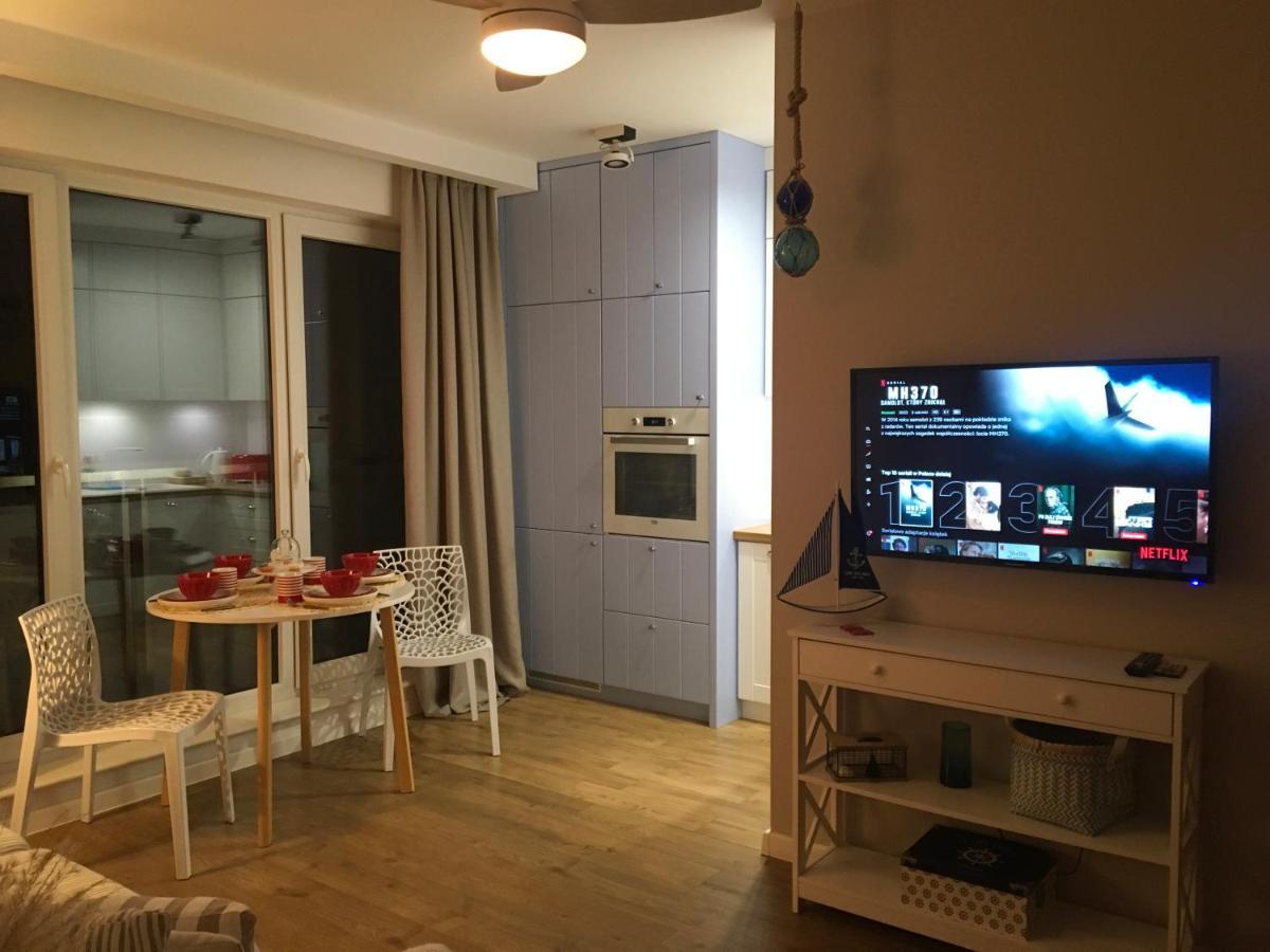 Apartament Marine Holiday Elbląg - winda -parking w hali garażowej Bagian luar foto
